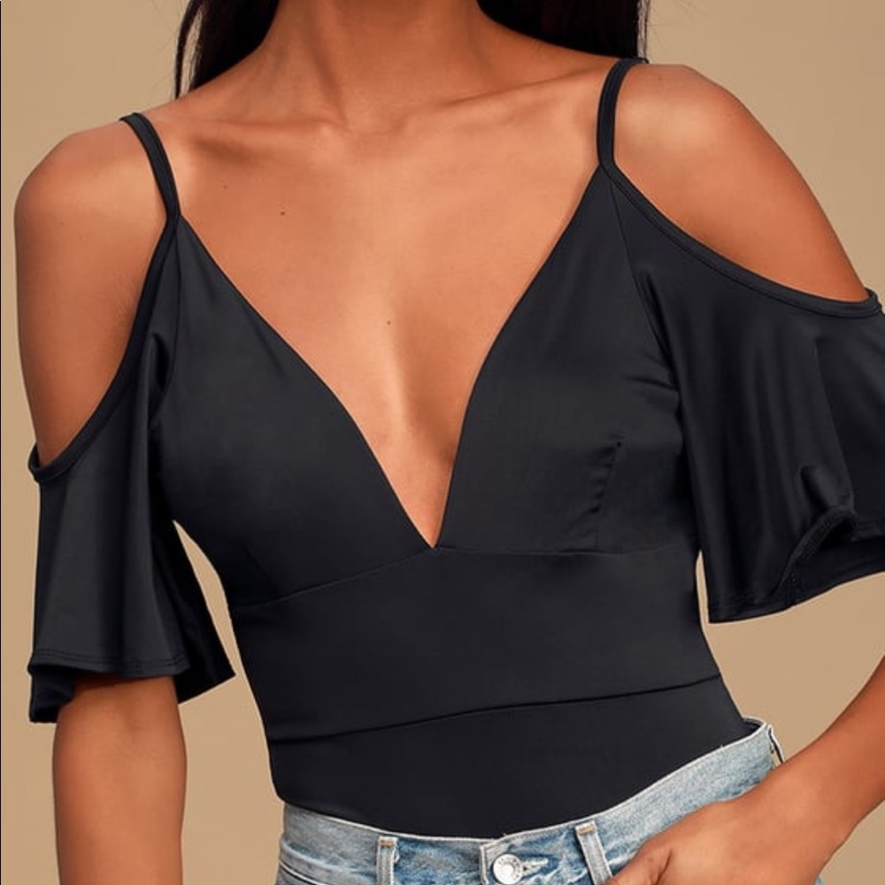 Lulu’s black bodysuit